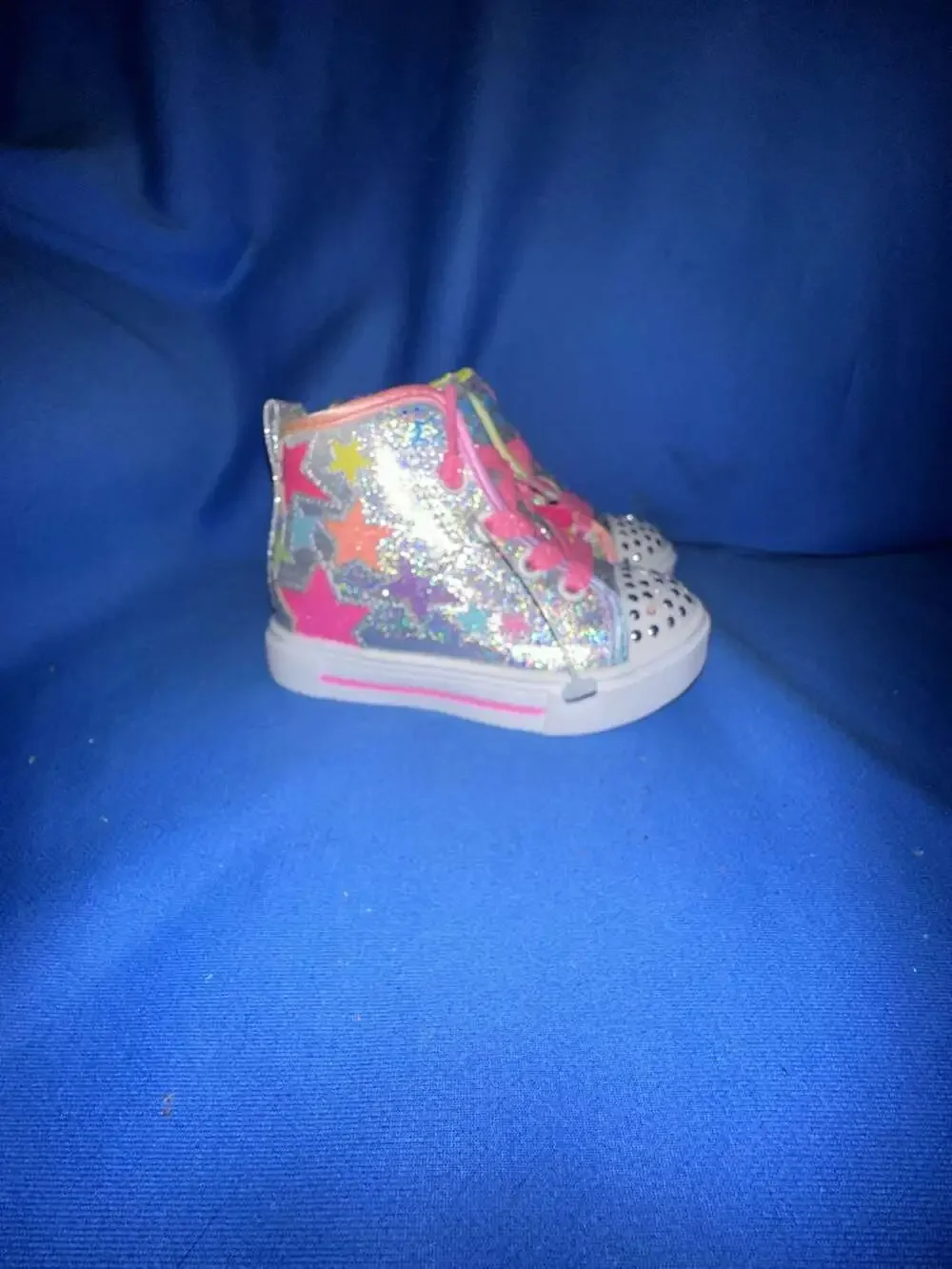 Skechers Unisex-Child Twinkle Sparks-Star Glitz Sneaker, Silver/Multi, 6C